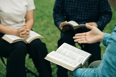 Bible Truth blog image - A man to have friends...